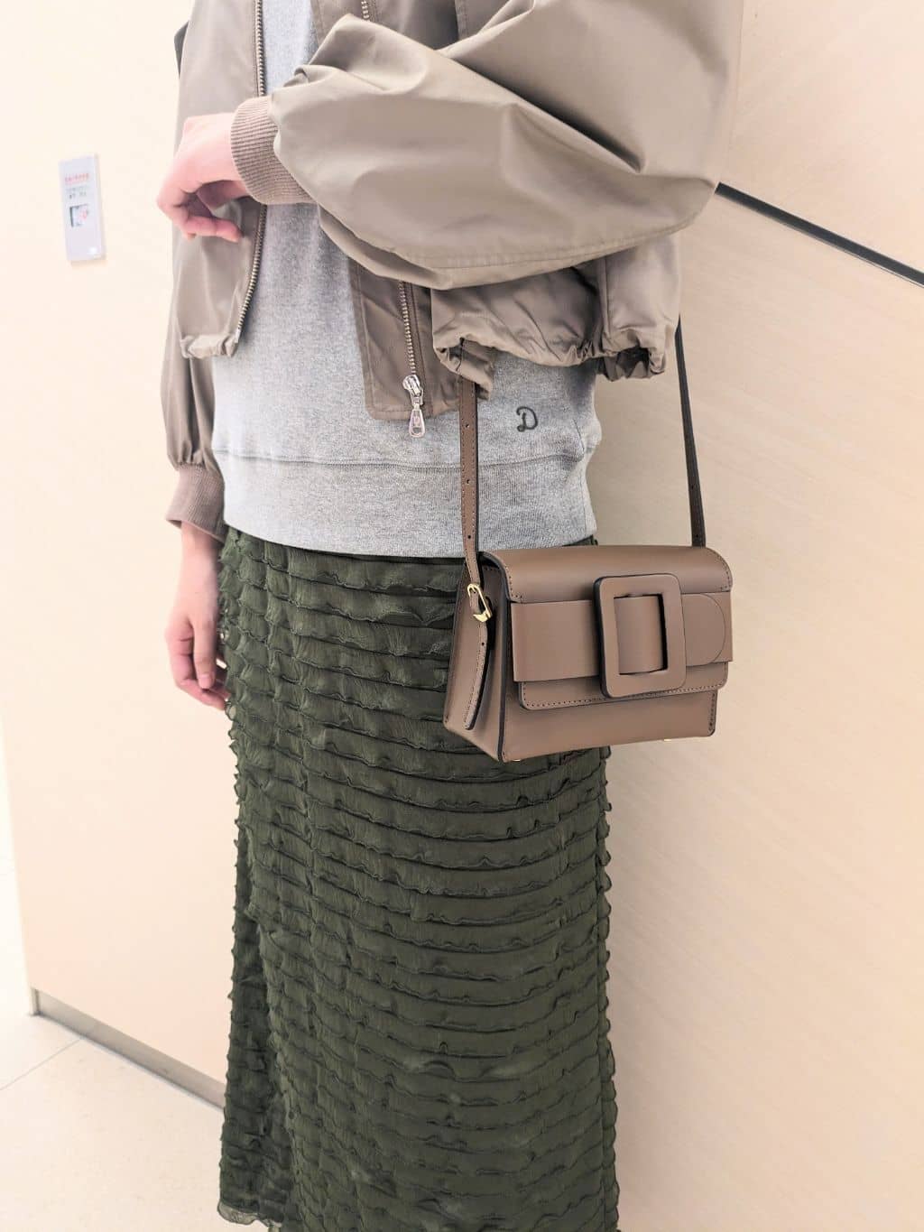 saoriさんの「DRESSTERIOR｜【定番/人気】ラグランハーフスリーブプルオーバー」を使ったコーディネート