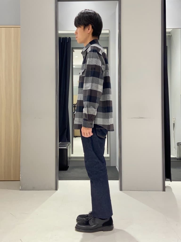 わいずみさんの「TAKEO KIKUCHI｜【DOWN FABRIC】ダウンファブリック スタンドカラーブルゾン」を使ったコーディネート