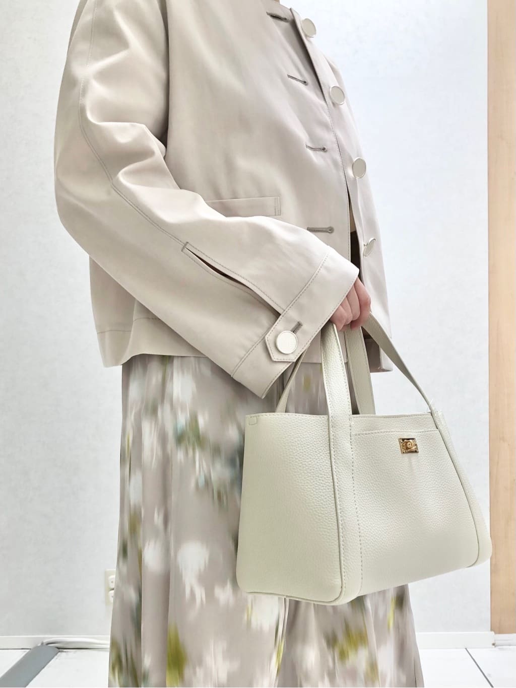 sayuさんの「UNTITLED｜◆【きれいめ/軽羽織り】コットンライク クルーネックジャケット」を使ったコーディネート