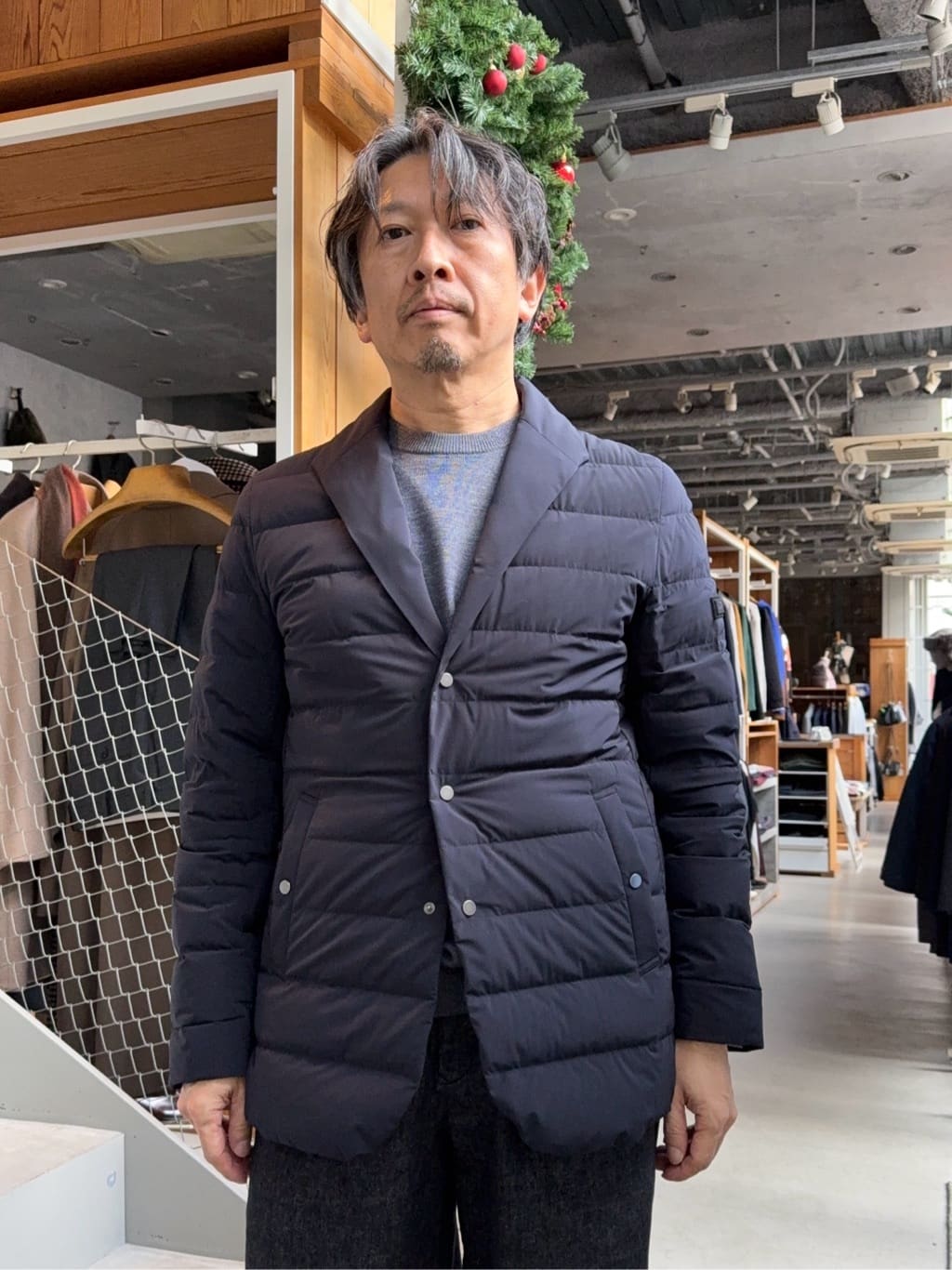デザイナーTAKEman さんの「TAKEO KIKUCHI｜◆【便利なサイズ感】ドライビング　トートバッグ」を使ったコーディネート