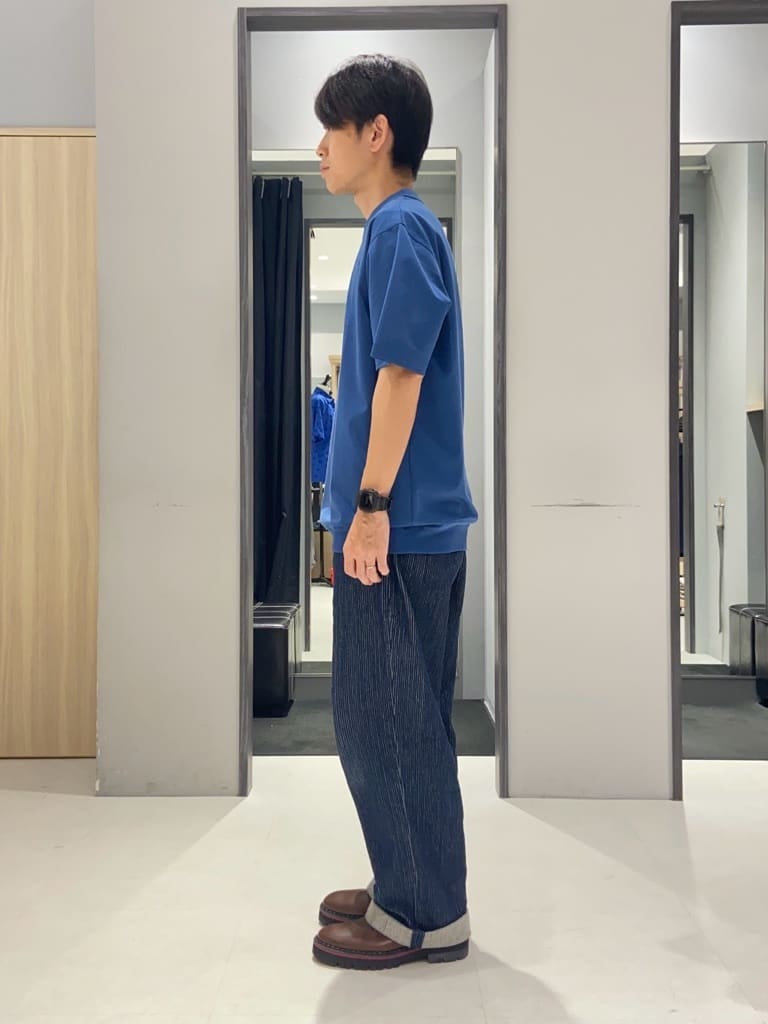 わいずみさんの「TAKEO KIKUCHI｜【抗菌防臭／5サイズ展開】ハイゲージポンチ Tシャツ」を使ったコーディネート