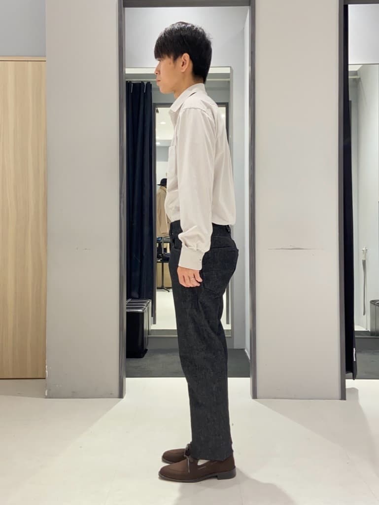 わいずみさんの「TAKEO KIKUCHI｜【モンスターストレッチ】日本製 ワンウォッシュ デニムパンツ」を使ったコーディネート