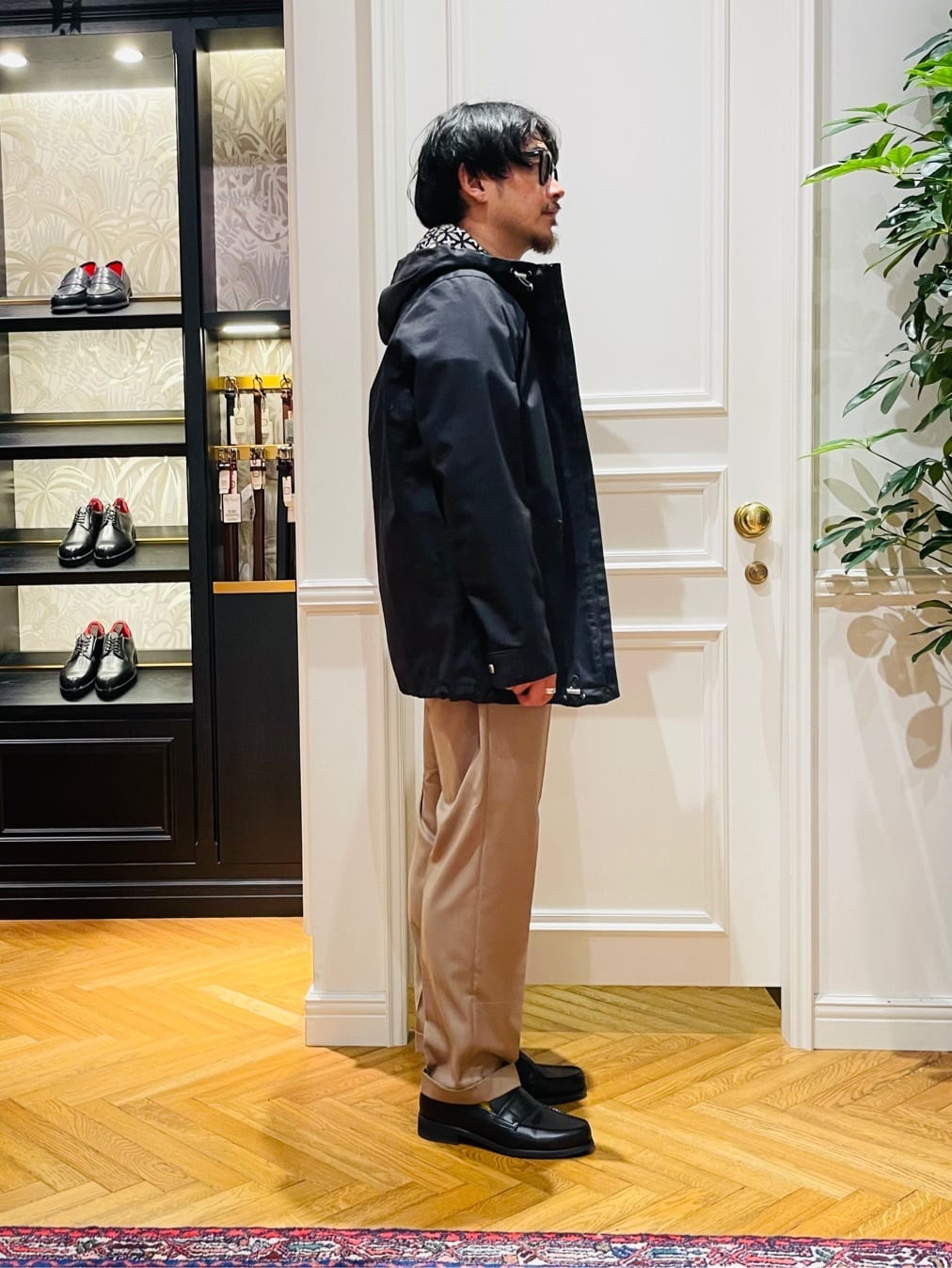 鶴田大士さんの「DRESSTERIOR｜【撥水加工/Safari5月号掲載】ローファー」を使ったコーディネート