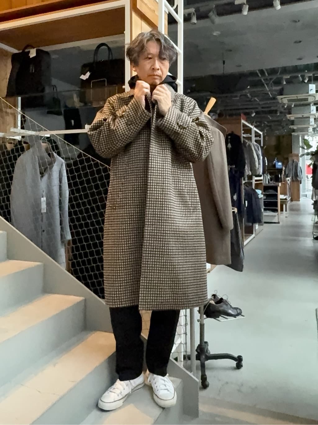 デザイナーTAKEman さんの「TAKEO KIKUCHI｜【DARJEELING】スーツケース Sサイズ」を使ったコーディネート
