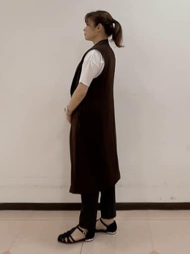 SAOさんの「INDIVI｜【パンツ人気1位／褒められパンツ／洗える】ウエストゴムタックテーパードパンツ」を使ったコーディネート