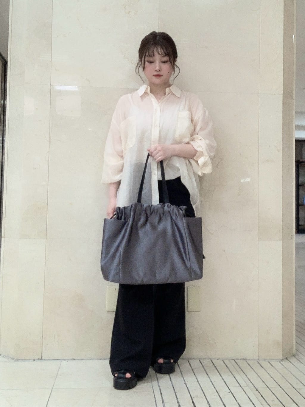 mさんの「HIROKO HAYASHI｜LUINI SATINE（ルイーニ サティーネ）トートバッグ」を使ったコーディネート