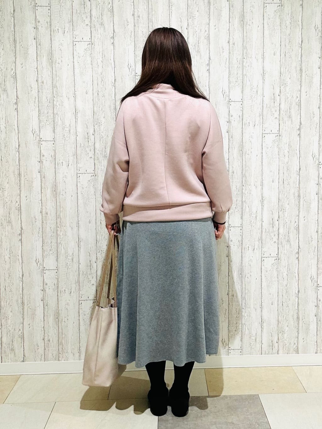 yokoさんの「SHOO･LA･RUE｜◆オイルレザー風つまみハンドルトート」を使ったコーディネート