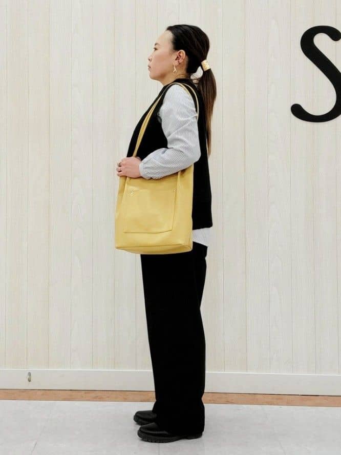 nanahachiさんの「SHOO･LA･RUE｜◆【S-LL/2点セット】着回し自在 ニットベスト＋フレアブラウス」を使ったコーディネート