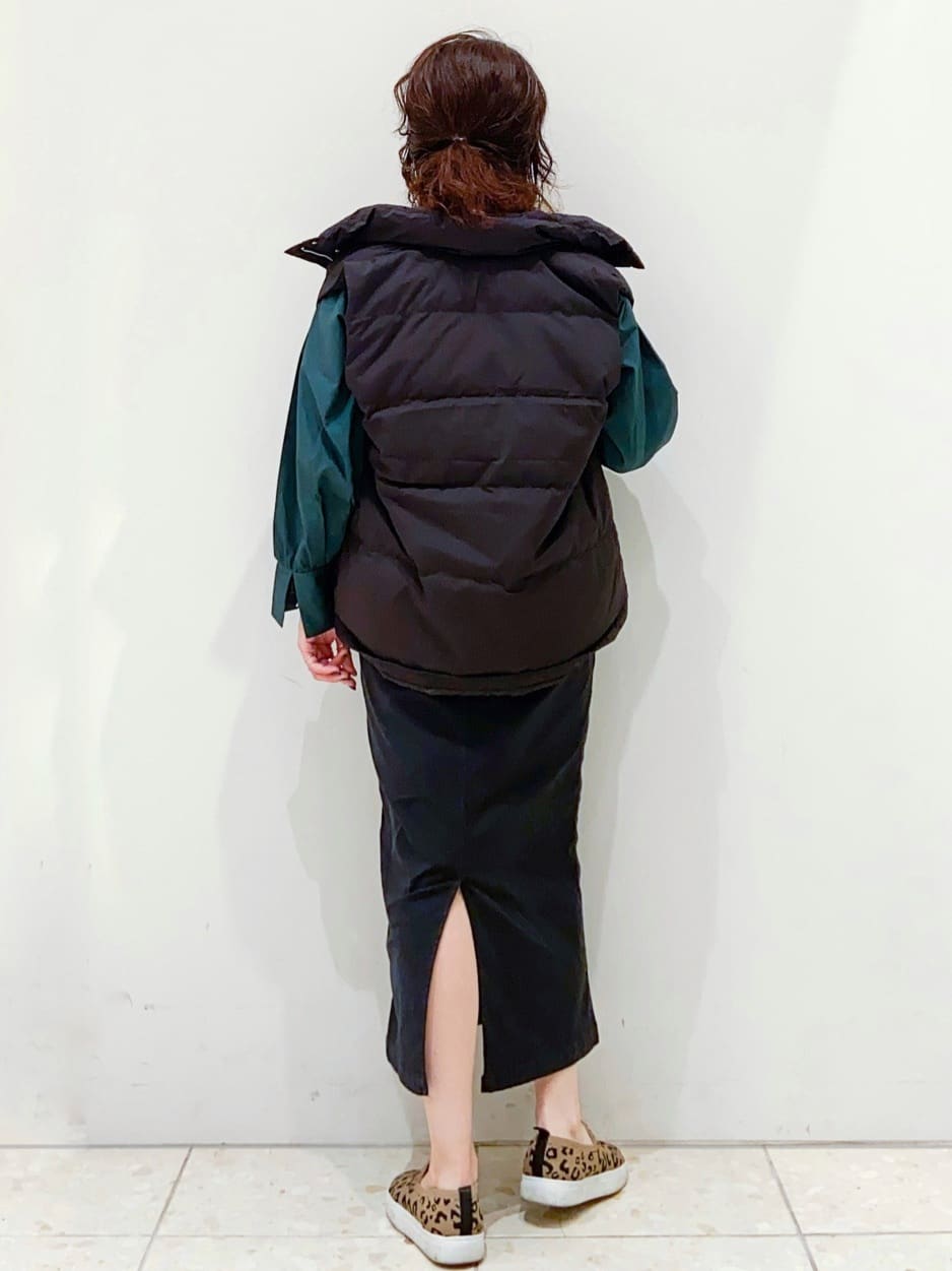 mameさんの「OPAQUE.CLIP｜オーガニックコットン混 ベイカースカート【洗濯機洗い可／ストレッチ】」を使ったコーディネート