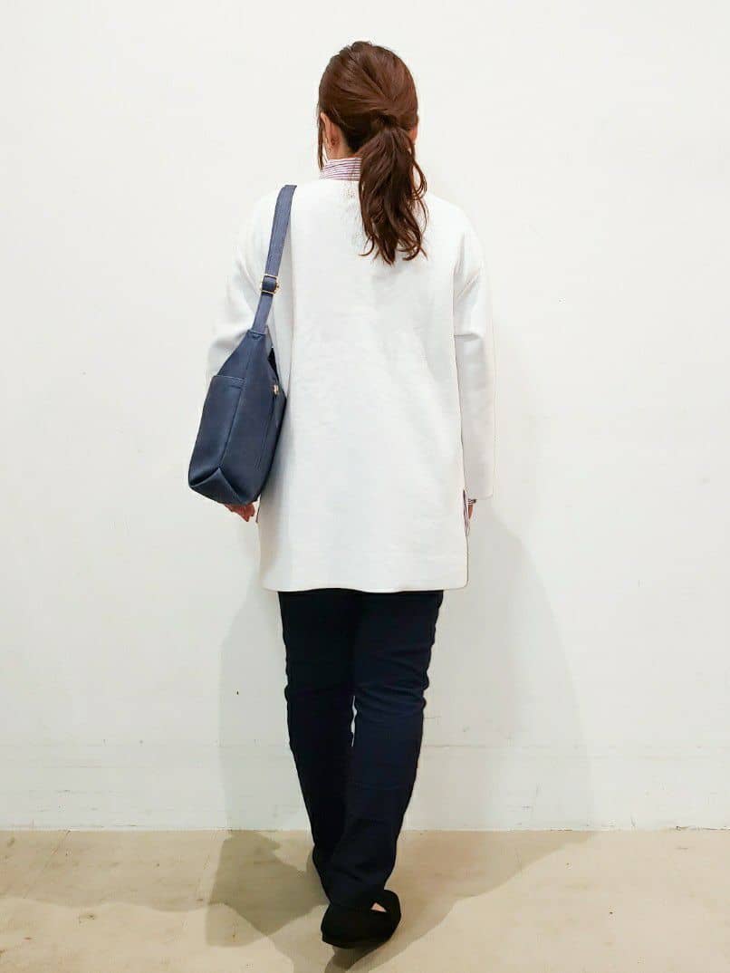 TSUCHIYAさんの「SHOO･LA･RUE｜【SS-3L/無理せずスリム】 ぐんぐん伸びる イージーテーパードパンツ」を使ったコーディネート