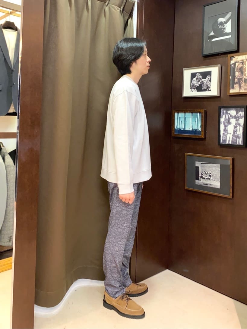 コバヤシさんの「TAKEO KIKUCHI｜【ONOFF対応】TRダブルニット ストレッチパンツ」を使ったコーディネート