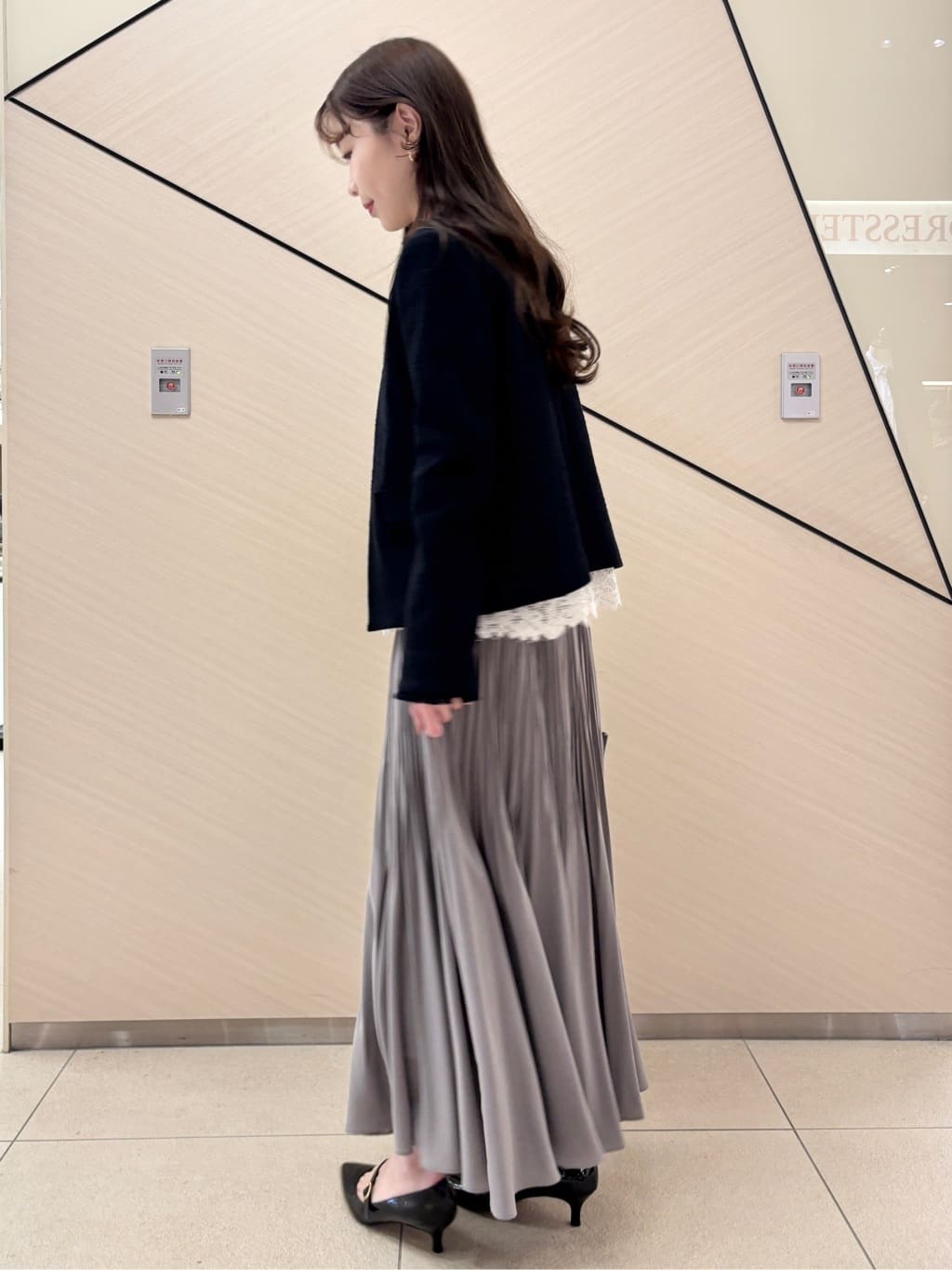 清水夏姫さんの「DRESSTERIOR｜【セレモニー】オケージョンツイードジャケット」を使ったコーディネート