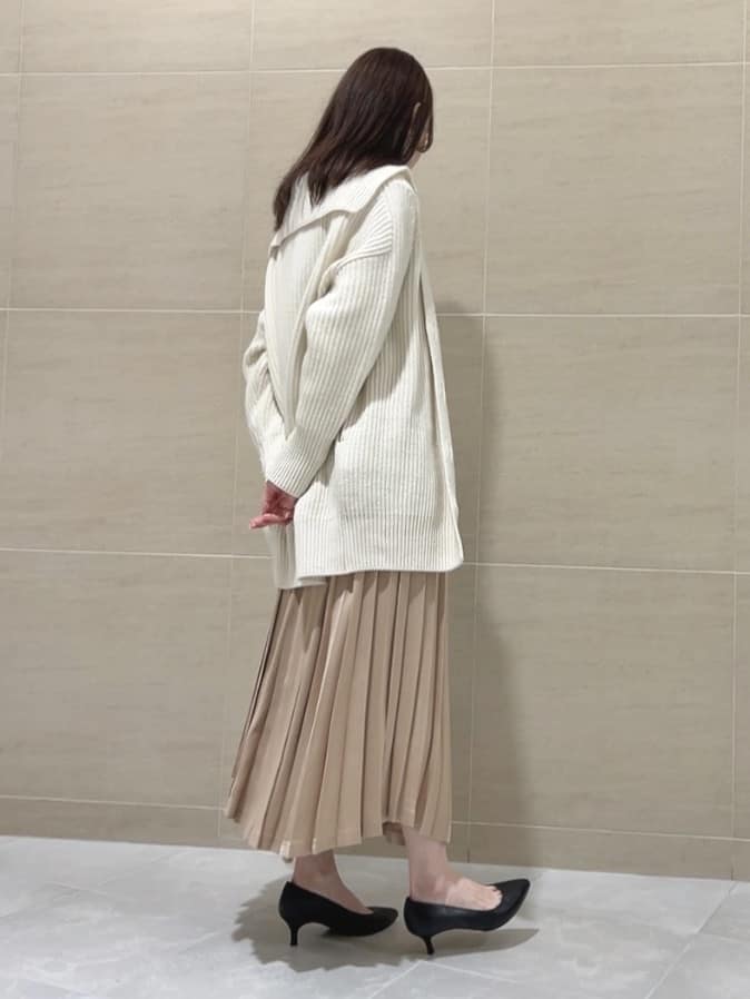 sechiさんの「UNTITLED｜バックサテンジョーゼット スカート」を使ったコーディネート