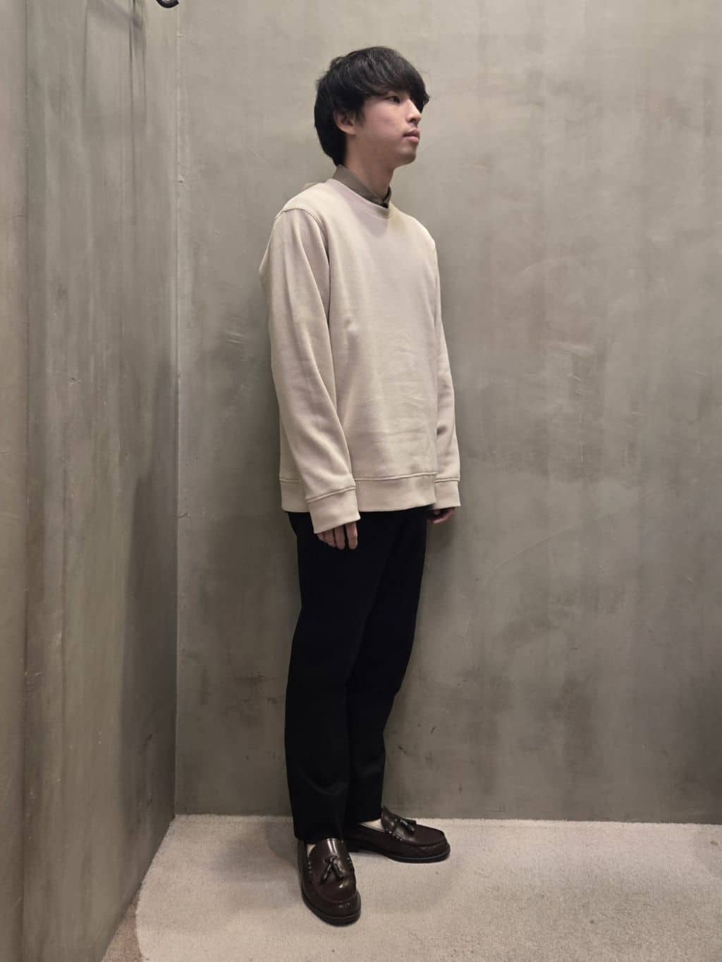 白木駆さんの「TAKEO KIKUCHI｜【オフィスカジュアル対応】ドレス チノパンツ」を使ったコーディネート
