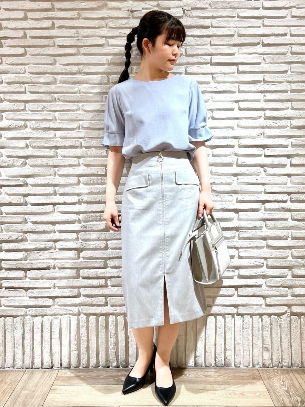  まるみさんの「index｜【抗菌防臭加工/7cmヒール】ベーシックパンプス/通勤対応」を使ったコーディネート