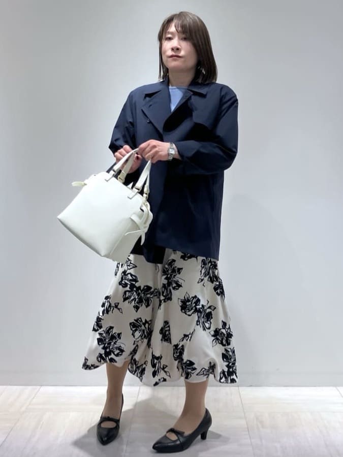 関根さんの「Reflect｜◆ラッフルフリルプルオーバーニット」を使ったコーディネート