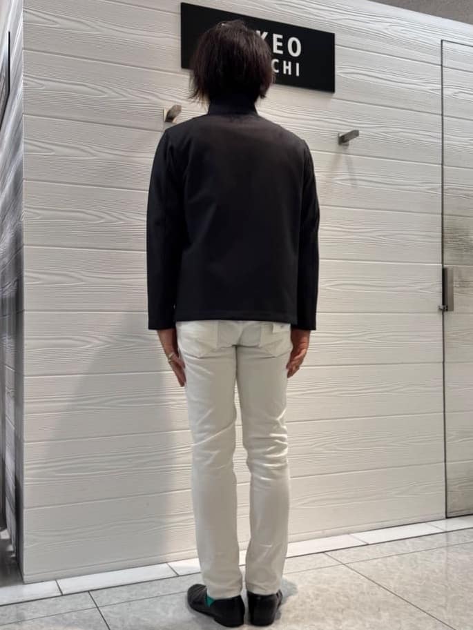 井出恭輔さんの「TAKEO KIKUCHI｜【DOWN FABRIC】ダウンファブリック スタンドカラーブルゾン」を使ったコーディネート