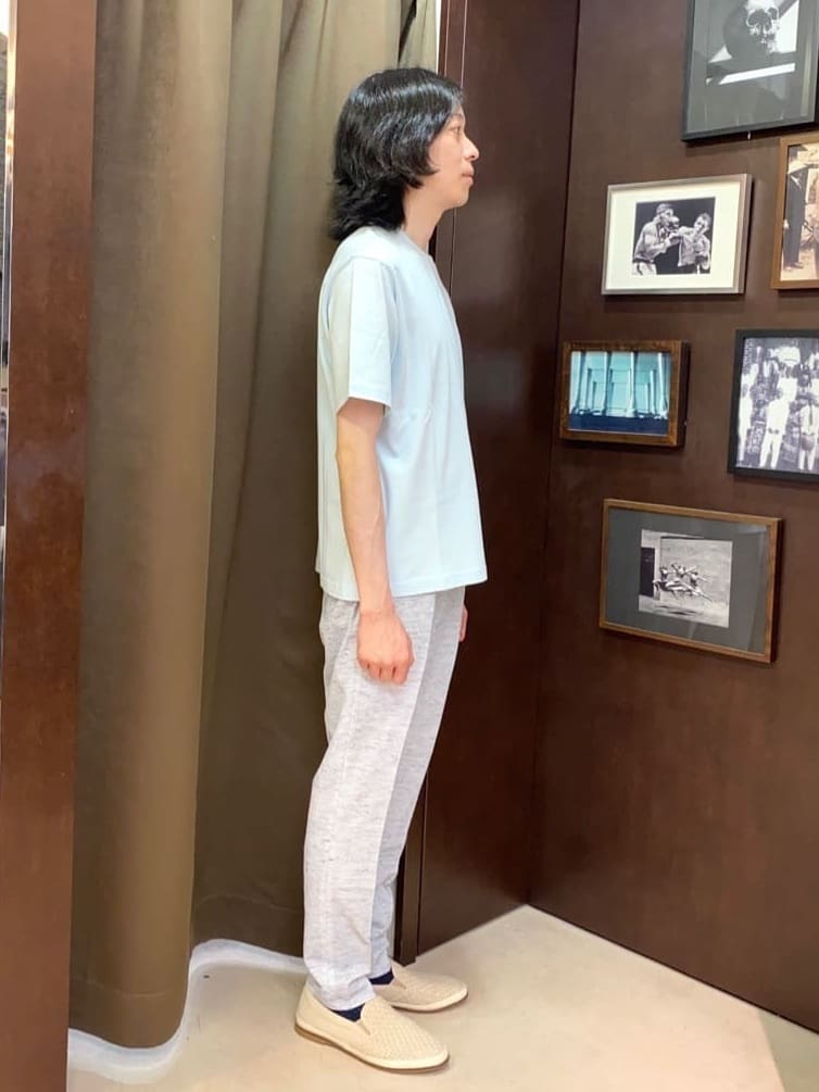 コバヤシさんの「TAKEO KIKUCHI｜【尾州織】リネンブレンド メッシュパンツ」を使ったコーディネート