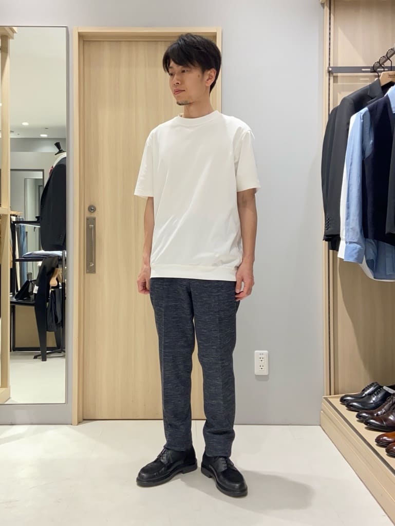 わいずみさんの「TAKEO KIKUCHI｜【抗菌防臭／5サイズ展開】ハイゲージポンチ Tシャツ」を使ったコーディネート