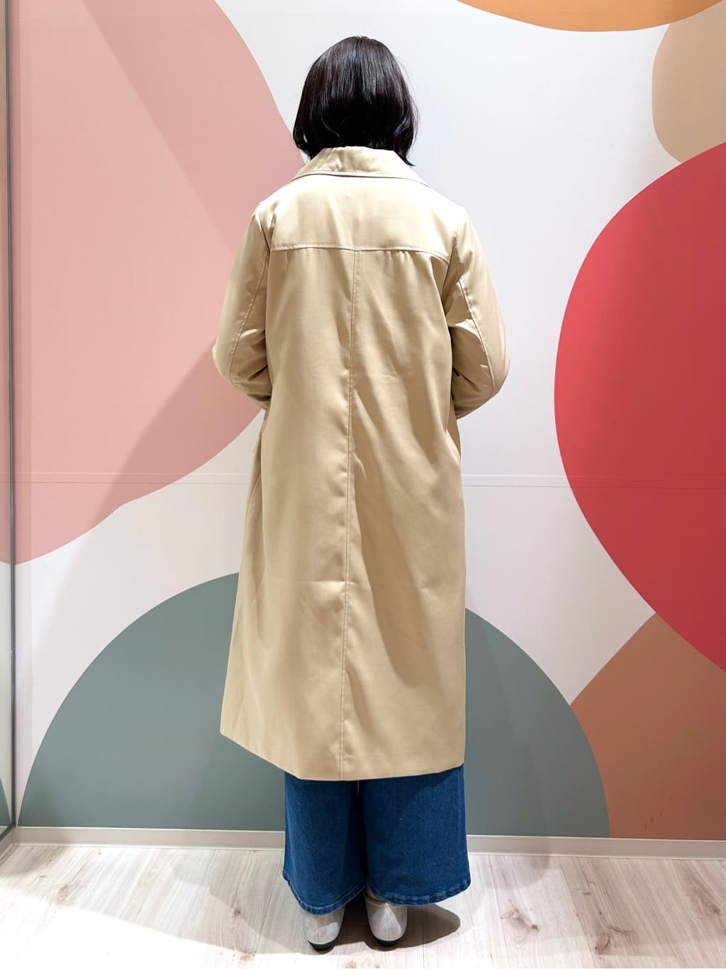 末っ子さんの「SHOO･LA･RUE｜◆ストレッチアーモンドトゥパンプス」を使ったコーディネート