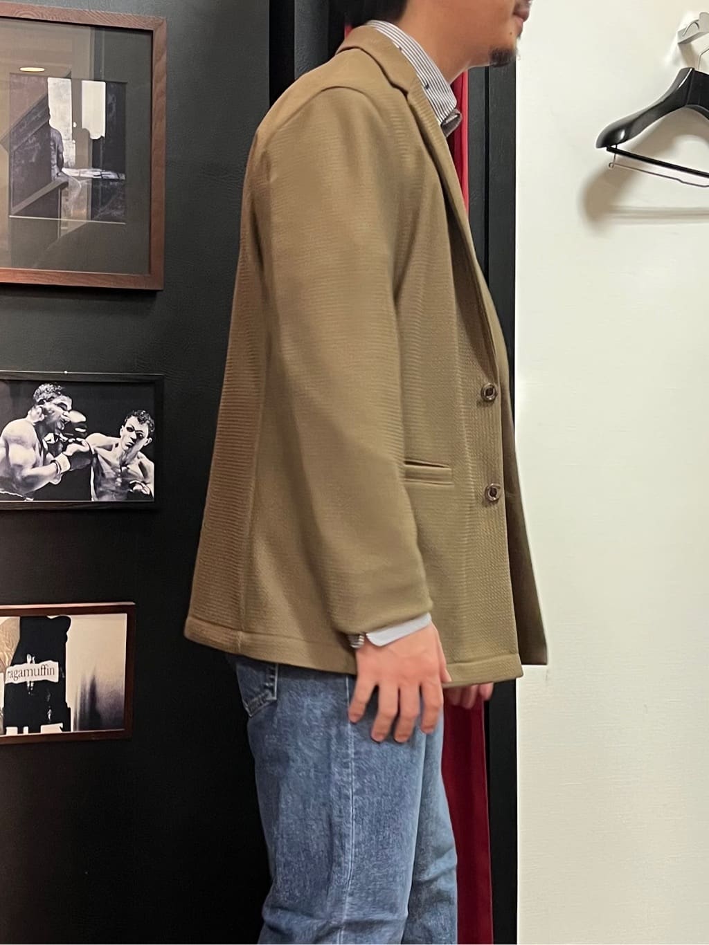 KUROさんの「TAKEO KIKUCHI｜【モンスターストレッチ】日本製 ウォッシュド デニムパンツ」を使ったコーディネート