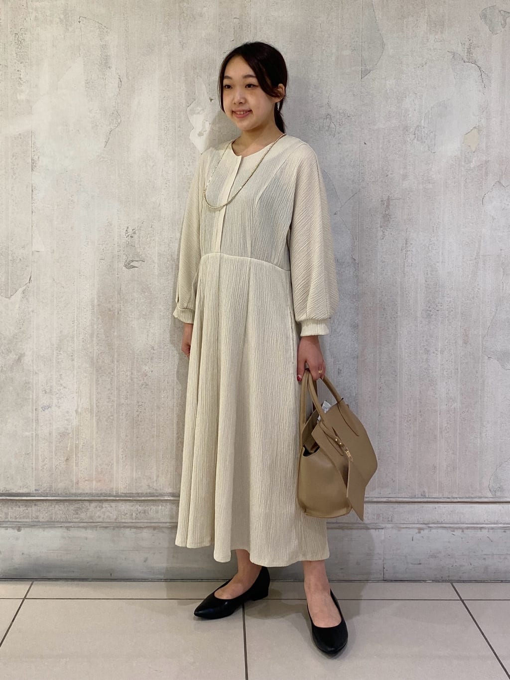 momoさんの「INDIVI｜◆【合皮／マルチWAY／サブバッグ付】ミニショルダーバッグ」を使ったコーディネート