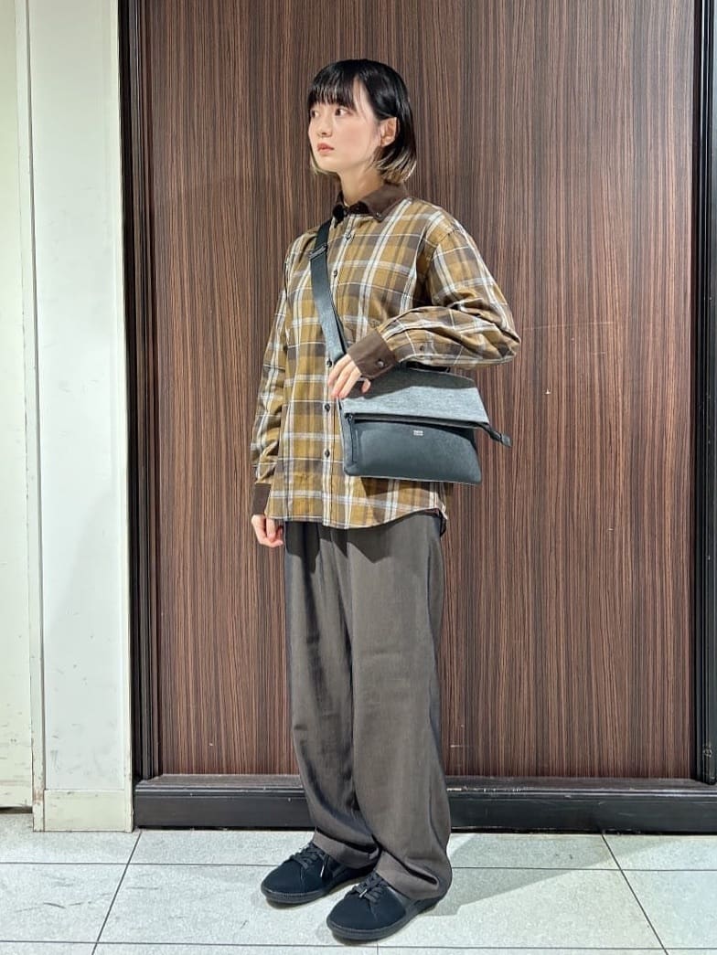 さやさんの「TAKEO KIKUCHI｜【2WAY】ショルダー クラッチバッグ」を使ったコーディネート
