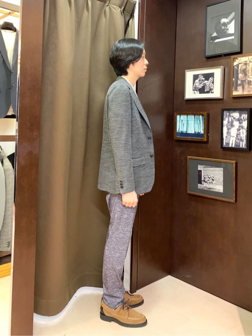 コバヤシさんの「TAKEO KIKUCHI｜【ONOFF対応】TRダブルニット ストレッチパンツ」を使ったコーディネート