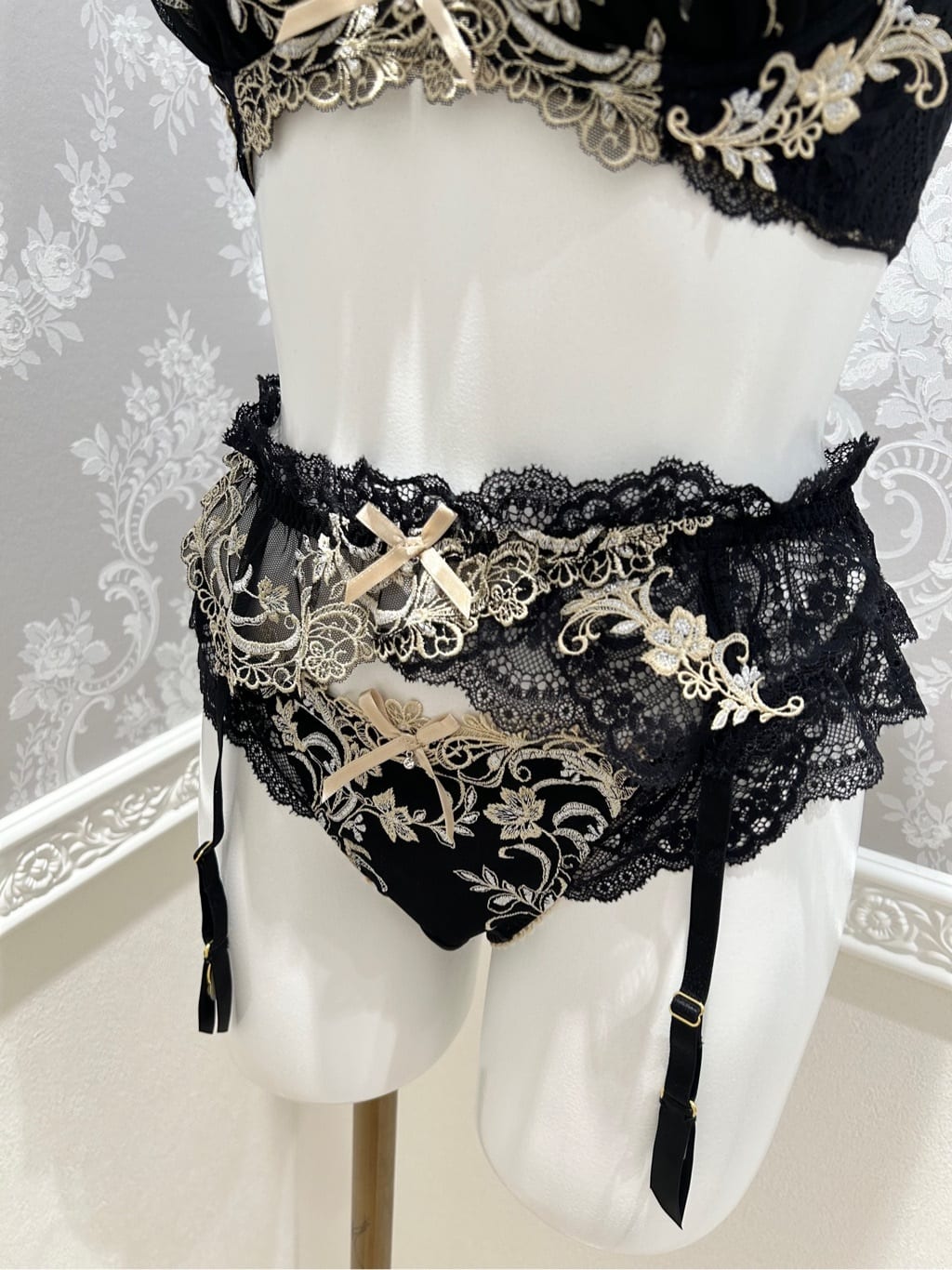 hachiさんの「Risa Magli｜アンシェラ ブラジャー（B-D）＜V Make Type＞」を使ったコーディネート