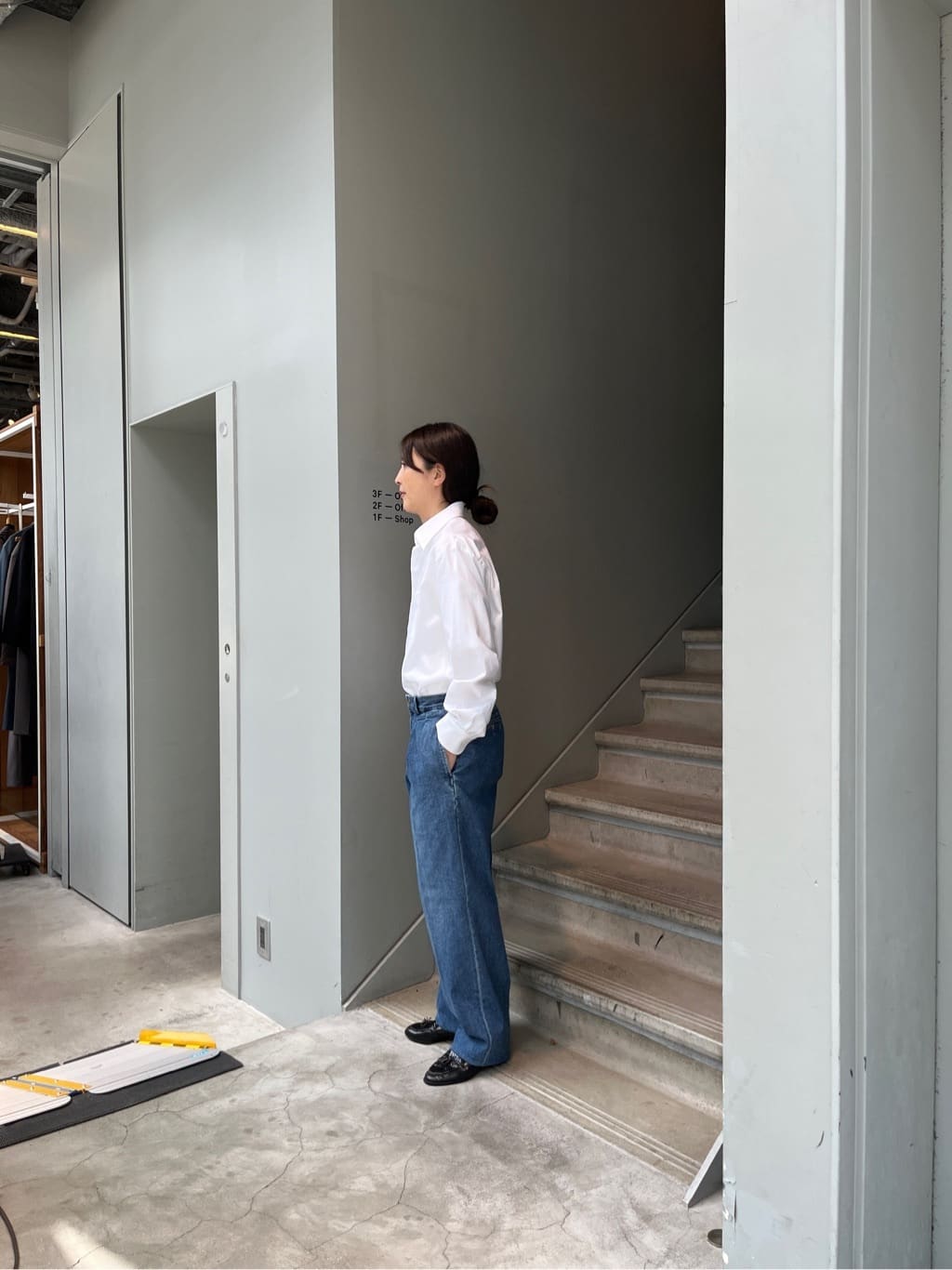 神野（jinno）さんの「TAKEO KIKUCHI｜【THE FLAGSHIP】スーピマ ツイル シャツ」を使ったコーディネート