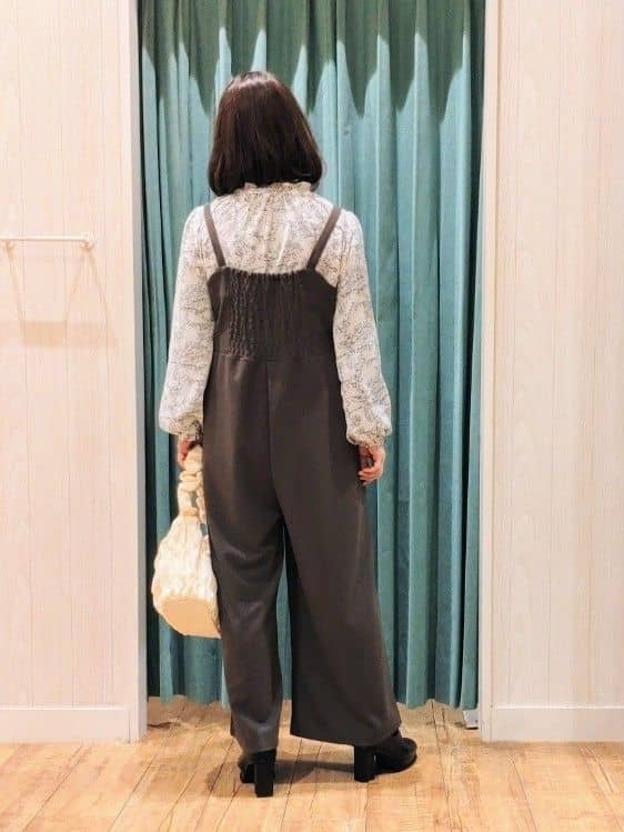 ゆーさんさんの「SHOO･LA･RUE｜◆【S-LL/前後2WAY】ピンタックブラウス」を使ったコーディネート