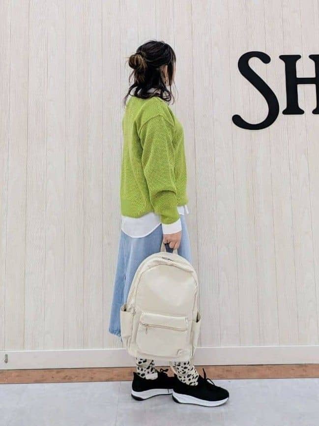 さくみぃさんの「SHOO･LA･RUE｜◆【洗える/S-LL】ワッフル編みが魅力な ドロップショルダーニット」を使ったコーディネート