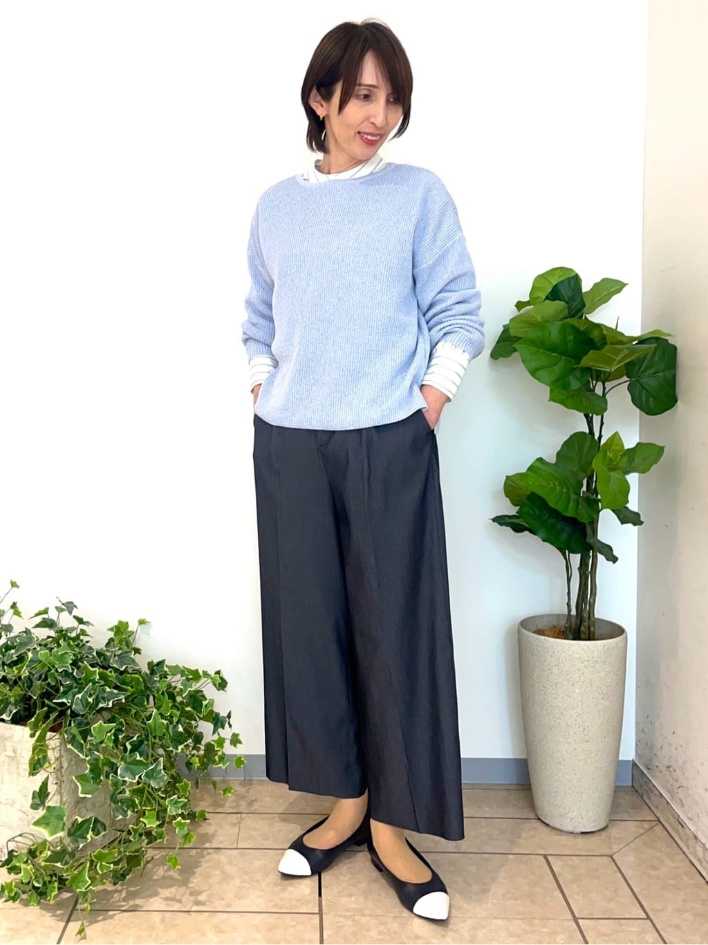 TOMOMIさんの「Reflect｜◆【夏SALE】クルーネックミックスカラーニット」を使ったコーディネート