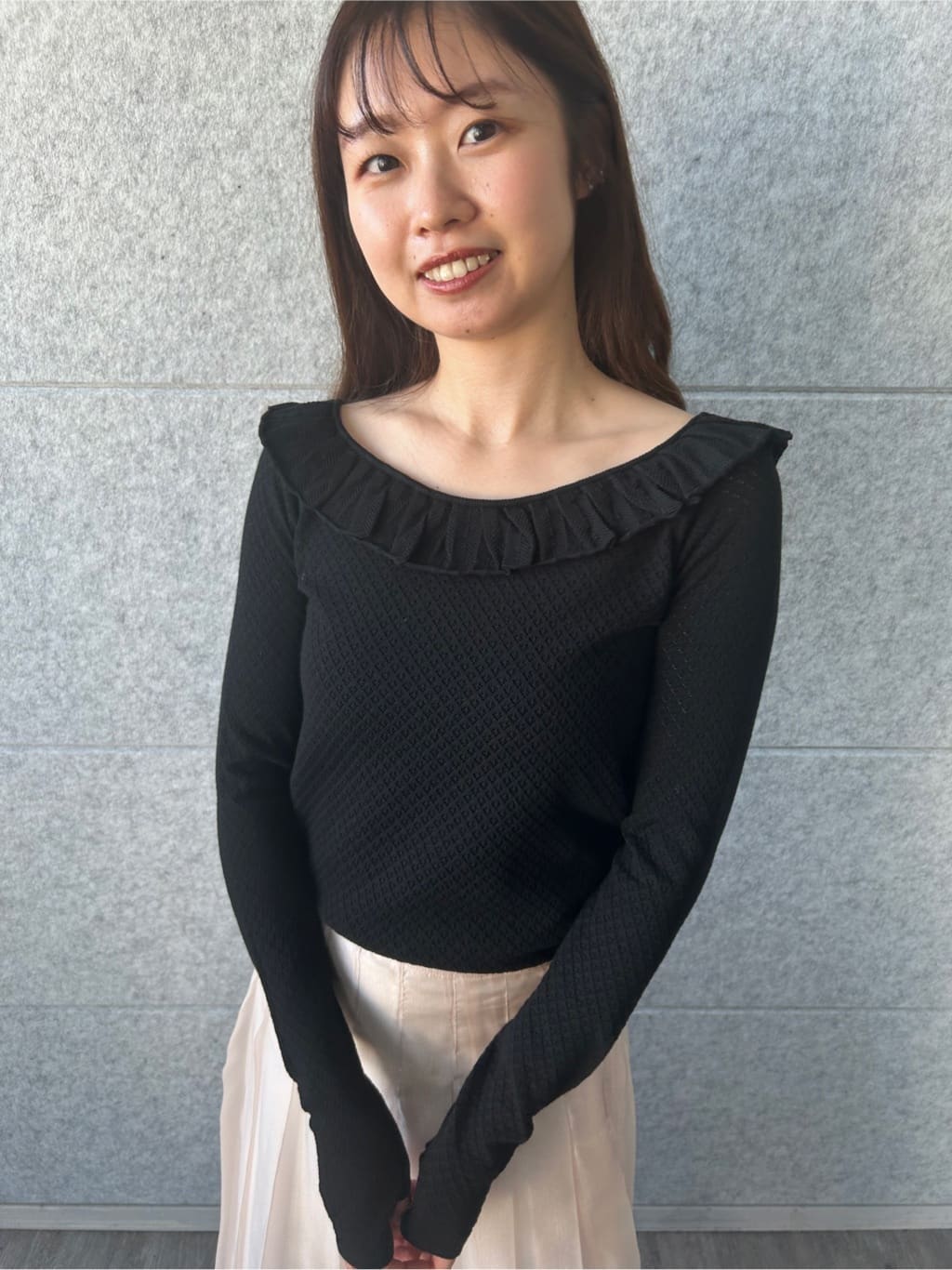 ishikawaさんの「CODE A｜shiny sheer pleated skirt」を使ったコーディネート