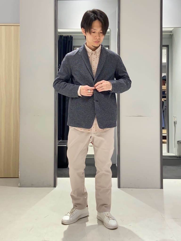 わいずみさんの「TAKEO KIKUCHI｜ハットモチーフ ジャカード ストライプ シャツ」を使ったコーディネート