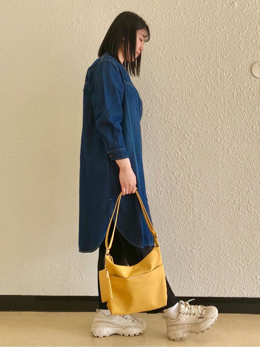 Tsuruさんの「SHOO･LA･RUE｜◆【S-LL】ロゴの立体感が魅力 ブラシ刺繍ロンT」を使ったコーディネート