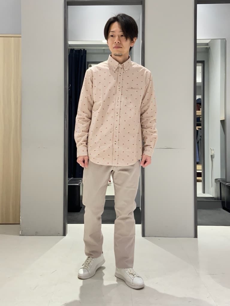 わいずみさんの「TAKEO KIKUCHI｜ハットモチーフ ジャカード ストライプ シャツ」を使ったコーディネート