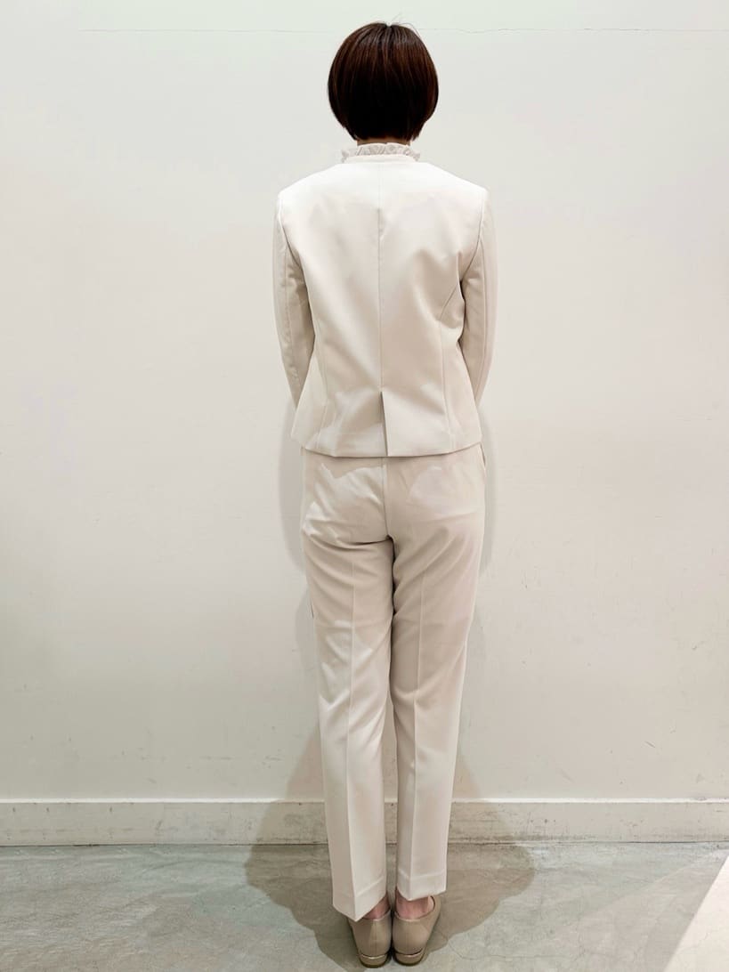 yurieさんの「OPAQUE.CLIP｜◆《通勤セットアップ対応》キーネックジャケットダブルクロス【洗濯機洗い可】」を使ったコーディネート