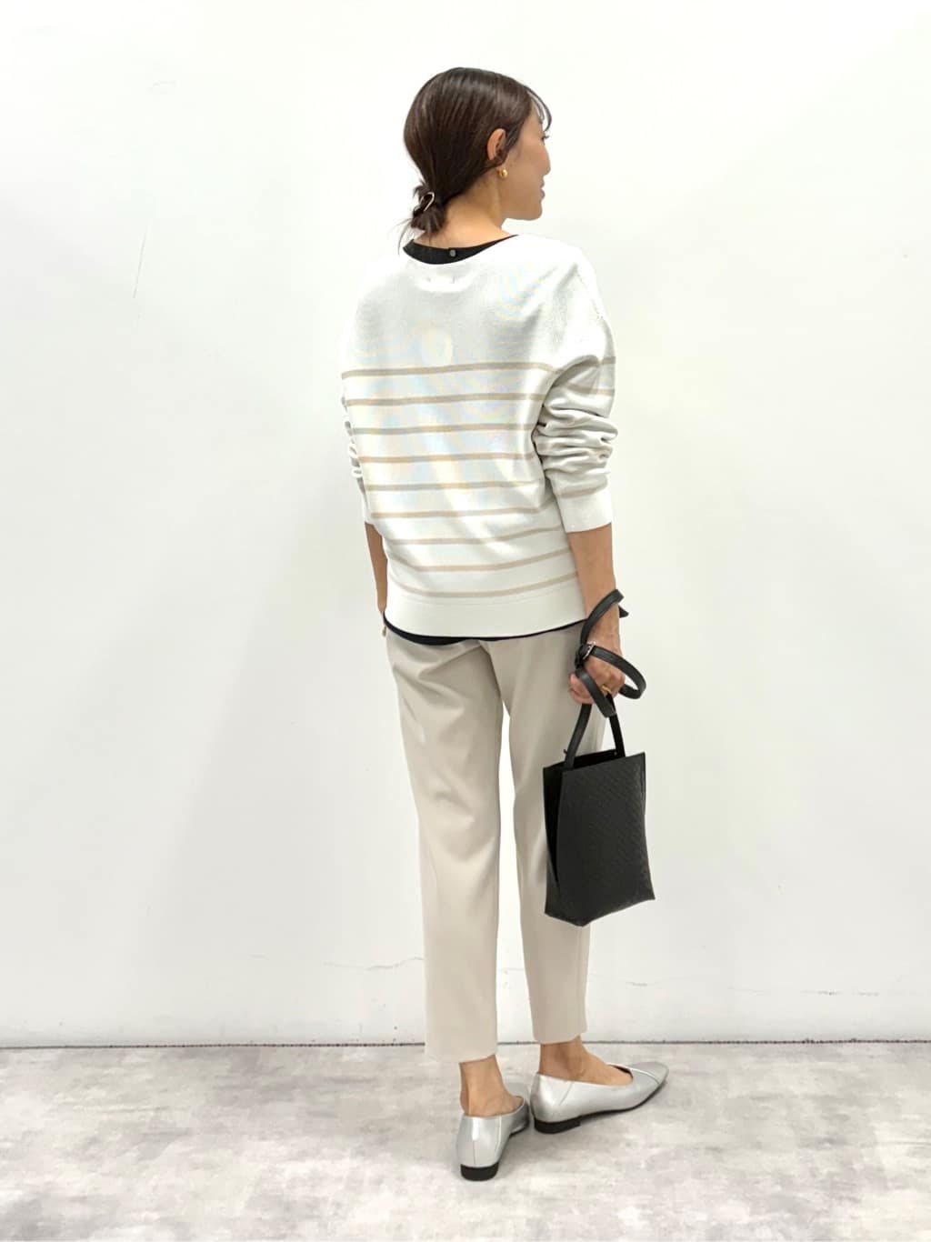 YUさんの「INDIVI｜◆【洗える／無縫製／6色展開】袖フォルム ボートネックニット」を使ったコーディネート