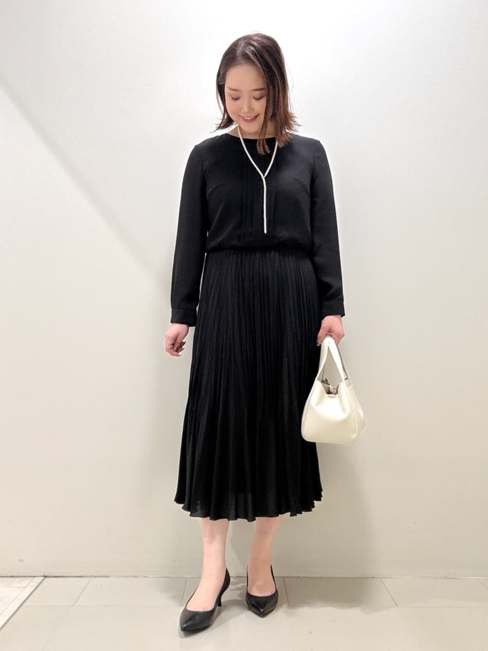 YUIさんの「UNTITLED｜【セレモニー】パール調フリークリップネックレス」を使ったコーディネート
