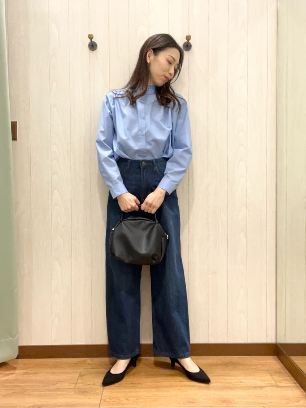 カンチャンさんの「SHOO･LA･RUE｜◆【洗える/S-LL】ドライタッチが心地よい 畦編みVネックカーディガン」を使ったコーディネート