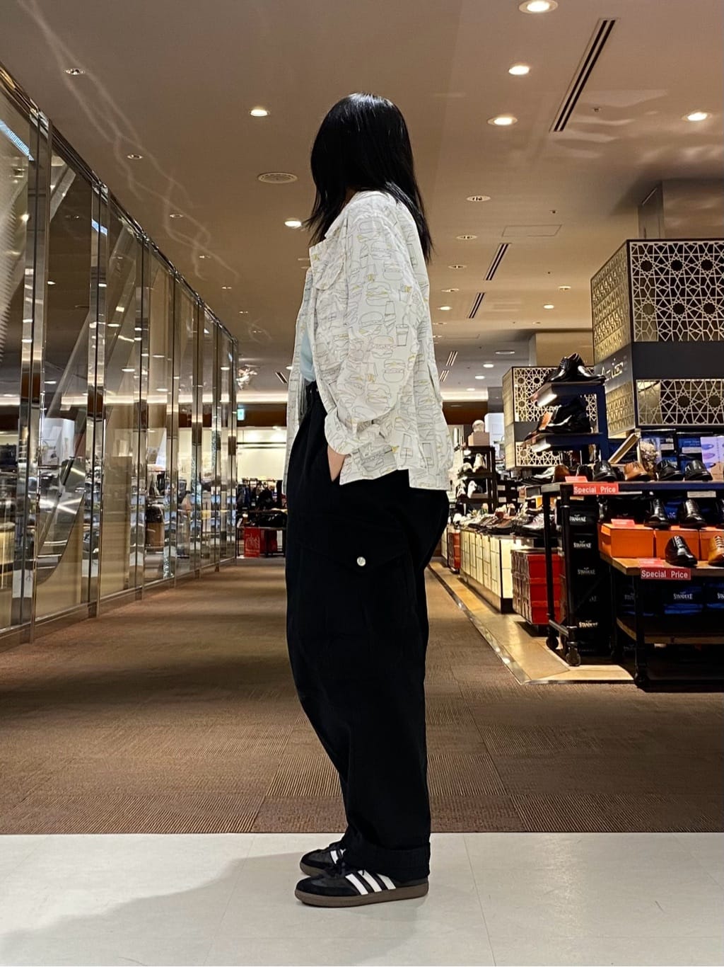 RICOさんの「TAKEO KIKUCHI｜【抗菌防臭／5サイズ展開】ハイゲージポンチ Tシャツ」を使ったコーディネート