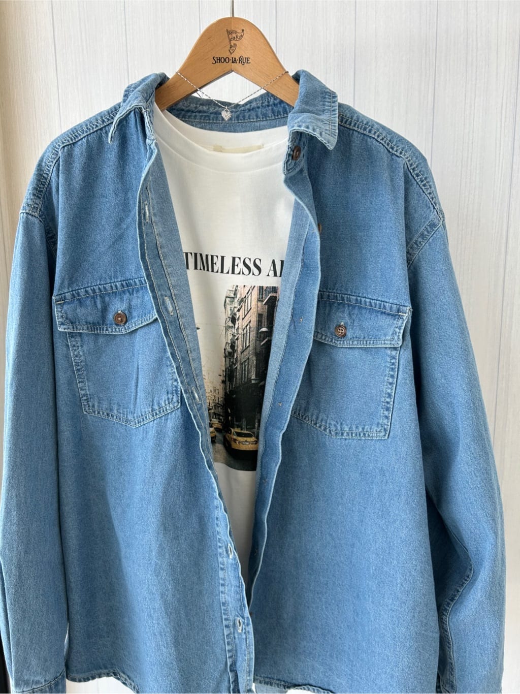 Kamyさんの「SHOO･LA･RUE｜◆【洗える/S-LL】大人のこなれコーデに やわらかデニムシャツ」を使ったコーディネート