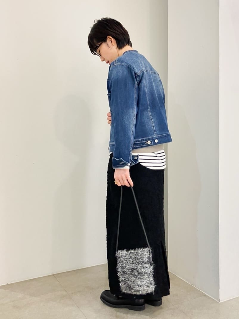 KUROさんの「grove｜裾テールロンT」を使ったコーディネート
