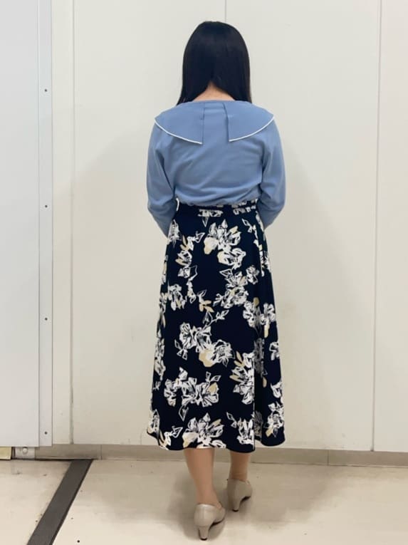 Rihoさんの「Reflect｜◆ラッフルフリルプルオーバーニット」を使ったコーディネート