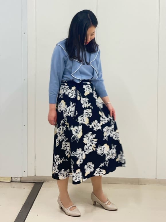 Rihoさんの「Reflect｜◆ラッフルフリルプルオーバーニット」を使ったコーディネート