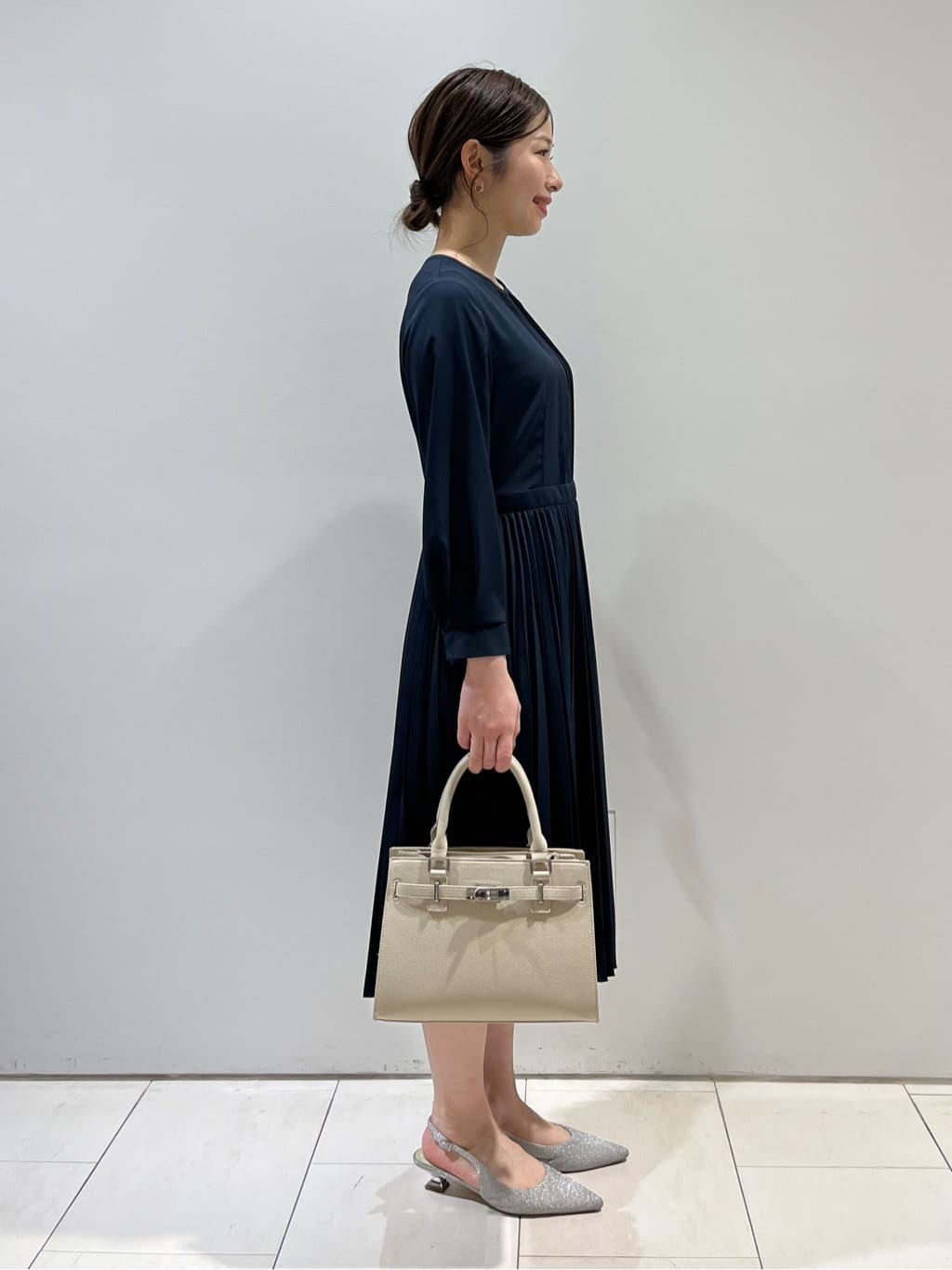 KAOさんの「INDIVI｜フラワーコサージュ」を使ったコーディネート