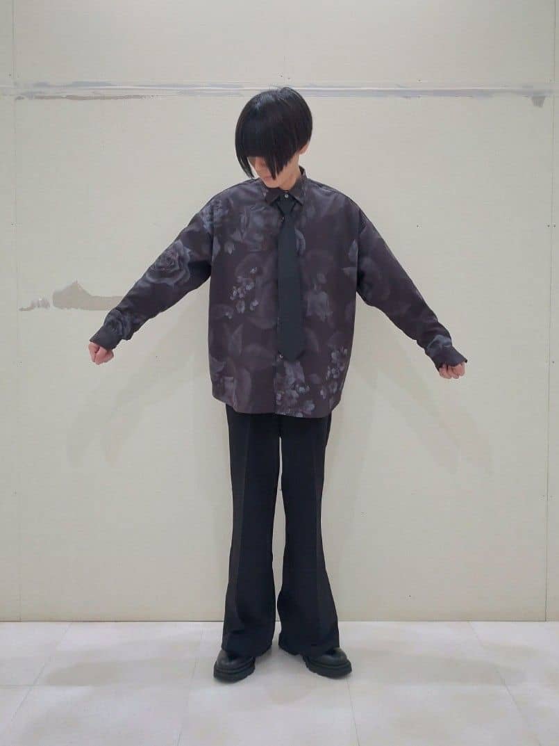 KENさんの「tk.TAKEO KIKUCHI｜◆【ネクタイ付】フラワープリントシャツ」を使ったコーディネート