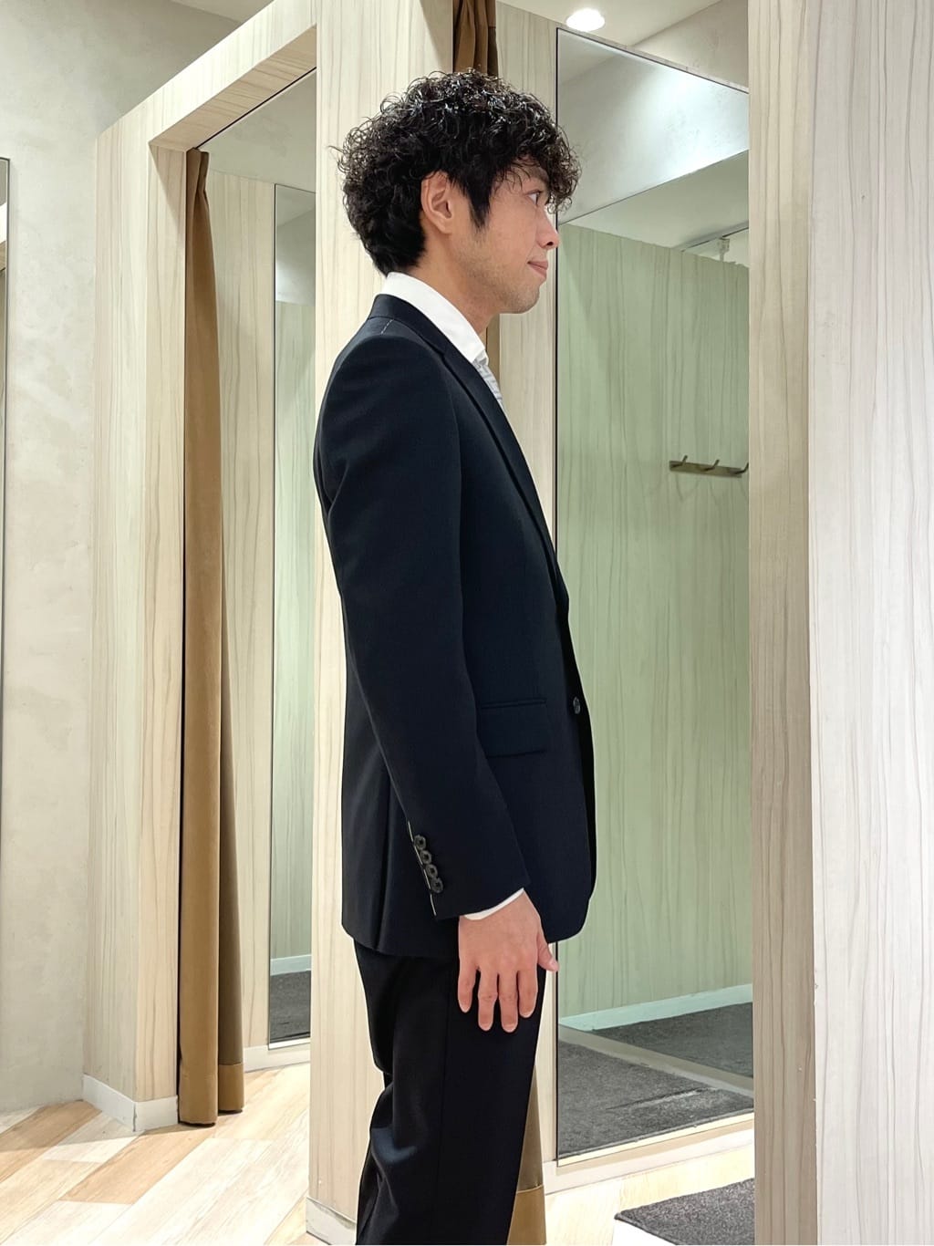 URAさんの「TAKEO KIKUCHI｜【Made in JAPAN】矢絣（やがすり）スーツ／スリーピース対応」を使ったコーディネート