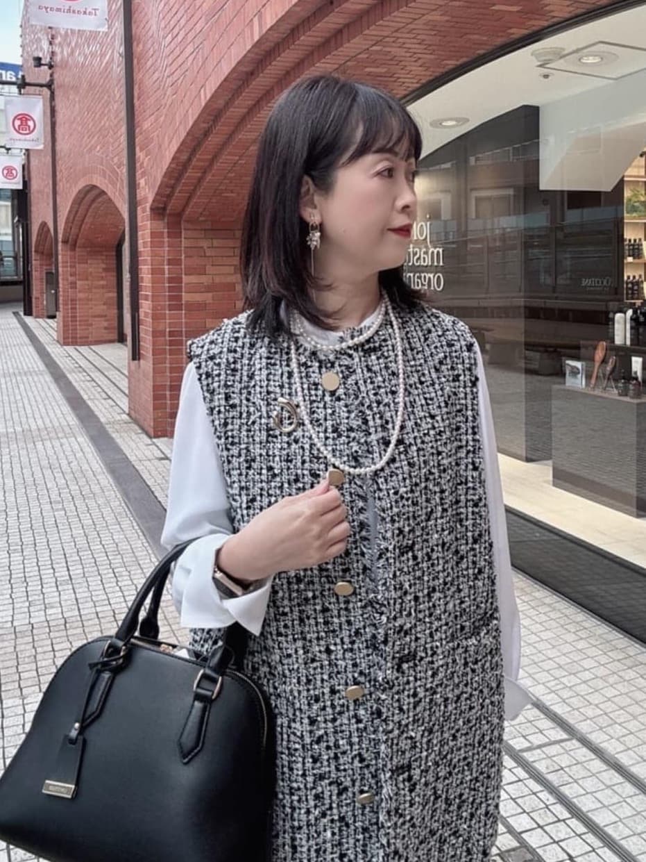 makiさんの「UNTITLED｜【セレモニー】パール調フリークリップネックレス」を使ったコーディネート